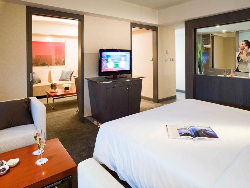 Novotel Beijing Sanyuan Екстер'єр фото