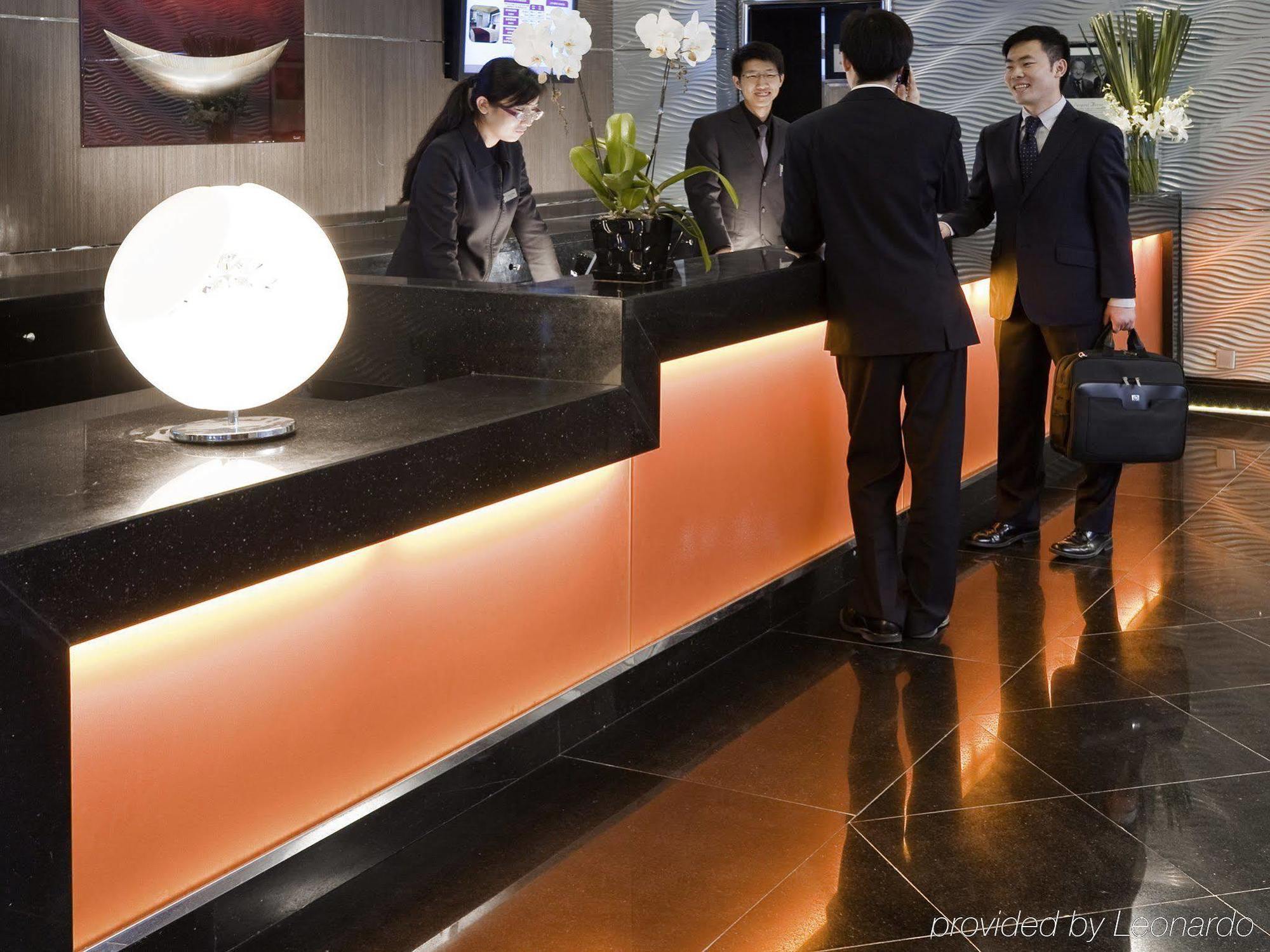 Novotel Beijing Sanyuan Екстер'єр фото