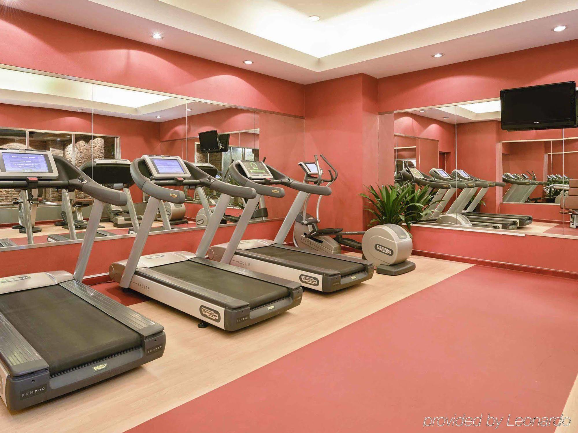 Novotel Beijing Sanyuan Екстер'єр фото