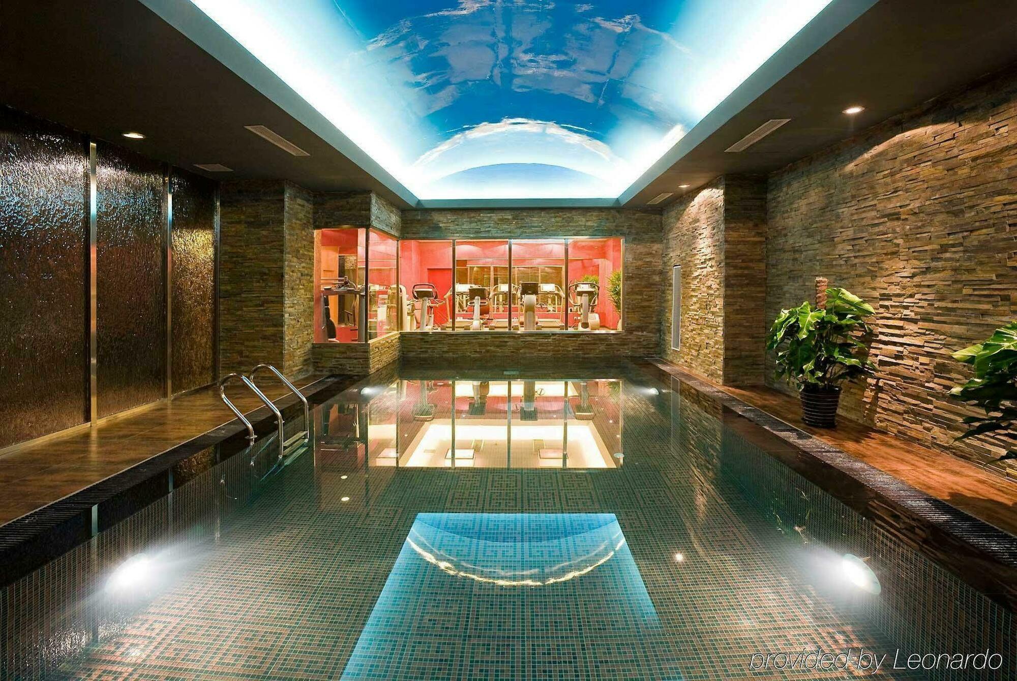 Novotel Beijing Sanyuan Екстер'єр фото